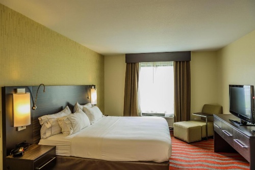 Holiday Inn Express and Suites - Bradford image 12
